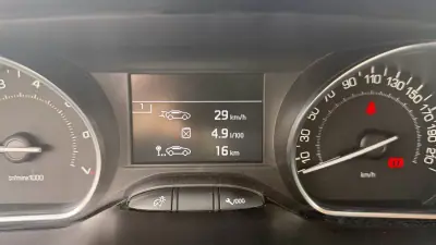 Peugeot 2008 2016 - 10590 EUR, 55500 km - AUTO.MOTO.pt - 55500km - foto 30 de 36