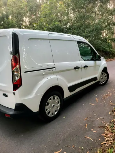Ford Transit Connect 2021 - 11990 EUR, 146000 km - AUTO.MOTO.pt - 146000km - foto 14 de 18