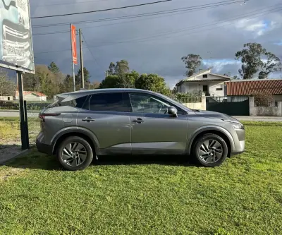 Nissan Qashqai 2022 - 20900 EUR, 85000 km - AUTO.MOTO.pt - 85000km - foto 5 de 12