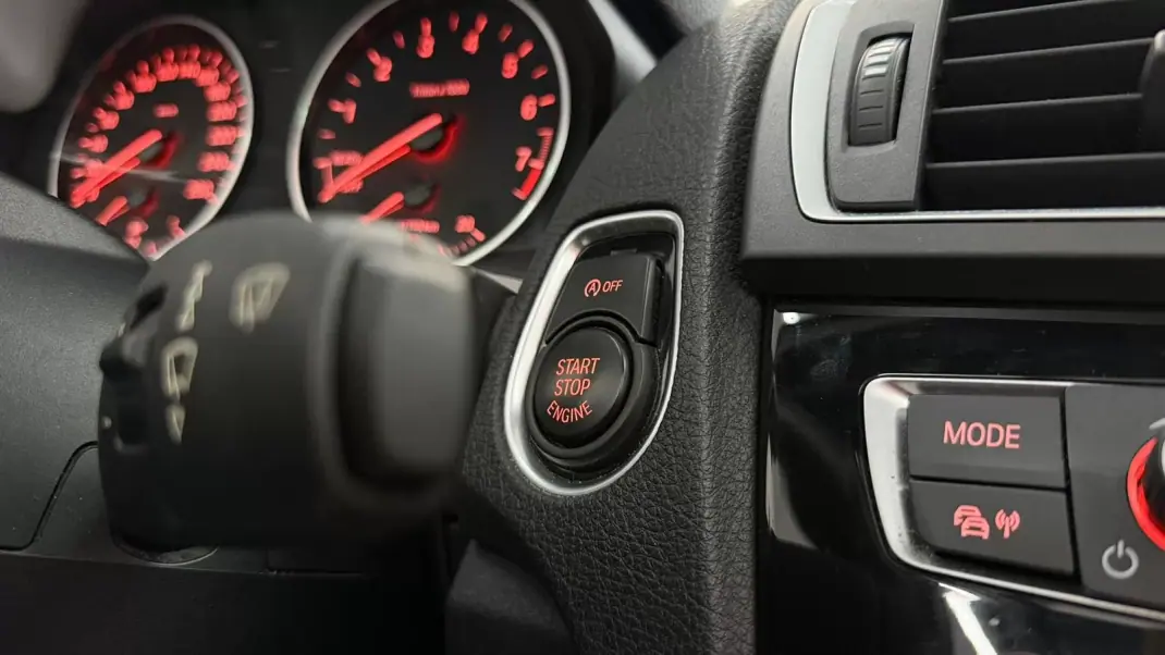 BMW 218 2016 - 19490 EUR, 108715 km - AUTO.MOTO.pt - 108715km - foto 21 de 35