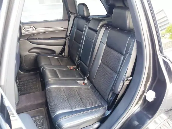 Jeep Grand Cherokee 2016 - 34950 EUR, 135350 km - AUTO.MOTO.pt - 135350km - foto 8 de 60