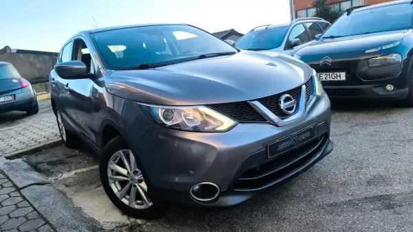 Nissan Qashqai 2015 - 13500 EUR, 165000 km - AUTO.MOTO.pt - 165000km - foto 10 de 16