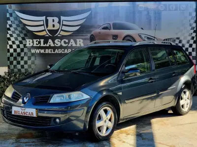 Renault Mégane Break 2007 - 2500 EUR, 218000 km - AUTO.MOTO.pt - 218000km - foto 2 de 13