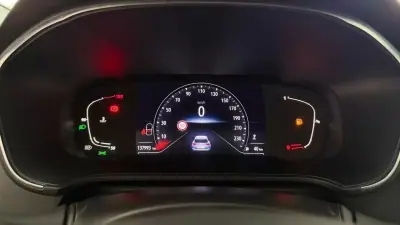 Renault Mégane Sport Tourer 2020 - 13990 EUR, 137993 km - AUTO.MOTO.pt - 137993km - foto 20 de 32