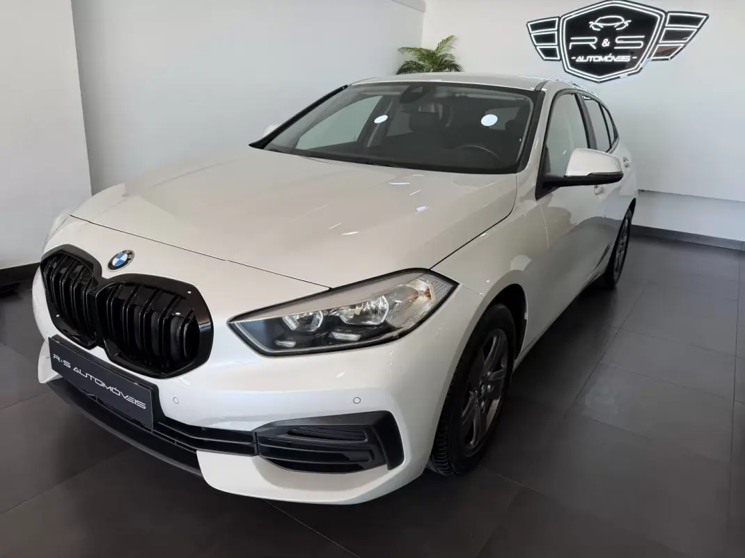 BMW 116 2020 - 16750 EUR, 170000 km - 170000km - foto 3 de 11