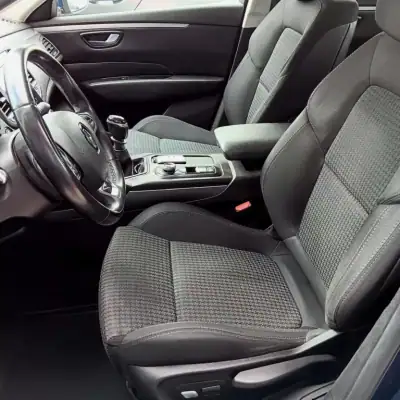Renault Talisman 2017 - 14500 EUR, 127678 km - AUTO.MOTO.pt - 127678km - foto 12 de 33