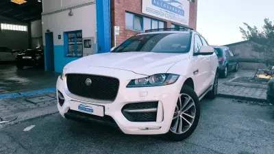 Jaguar F-Pace 2017 - 18900 EUR, 149000 km - 149000km - foto 2 de 23