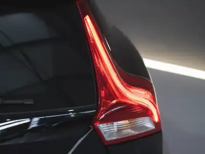 Volvo V40 2019 - 15990 EUR, 101000 km - AUTO.MOTO.pt - 101000km - foto 12 de 21