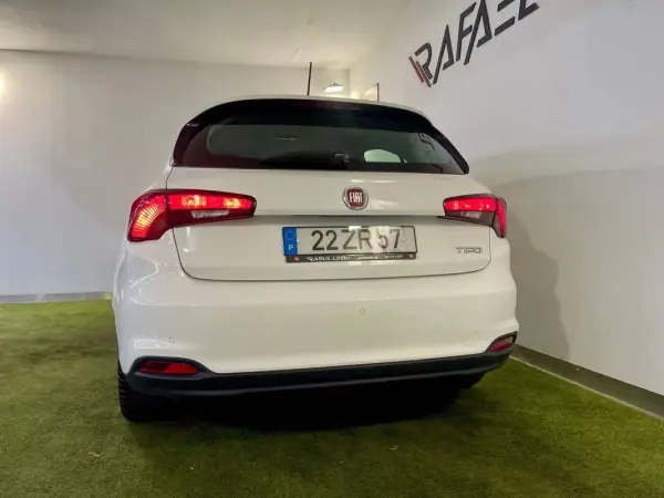 Fiat Tipo 2019 - 8900 EUR, 146000 km - AUTO.MOTO.pt - 146000km - foto 7 de 32