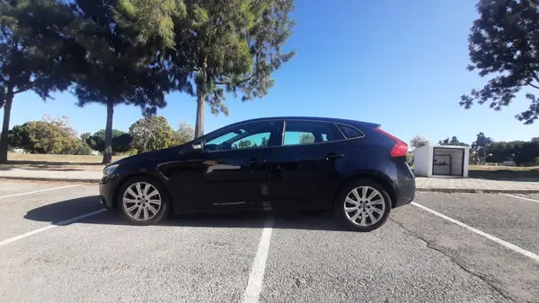 Volvo V40 2015