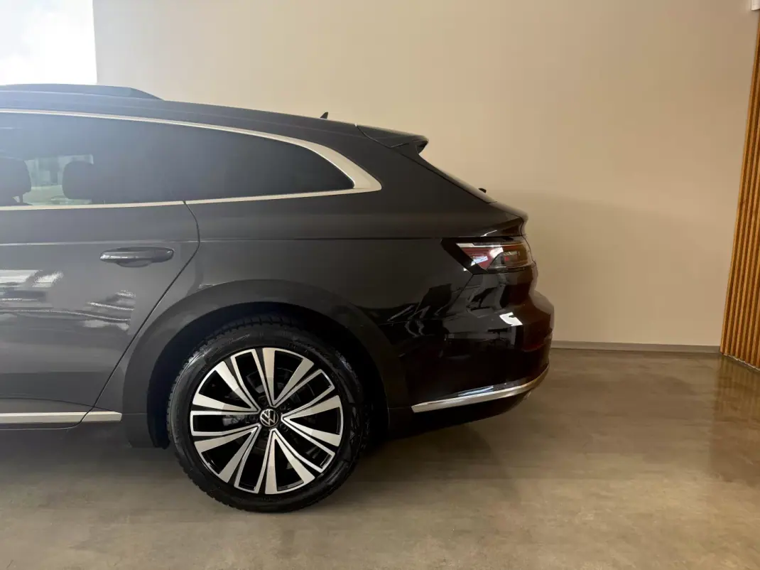 Volkswagen Arteon Shooting Brake 2021 - 23500 EUR, 168600 km - AUTO.MOTO.pt - 168600km - foto 27 de 144