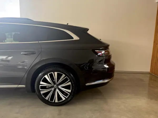 Volkswagen Arteon Shooting Brake 2021 - 23500 EUR, 168600 km - AUTO.MOTO.pt - 168600km - foto 27 de 144