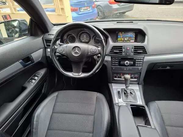 Mercedes-Benz E 250 2009 - 16500 EUR, 134447 km - AUTO.MOTO.pt - 134447km - foto 25 de 29