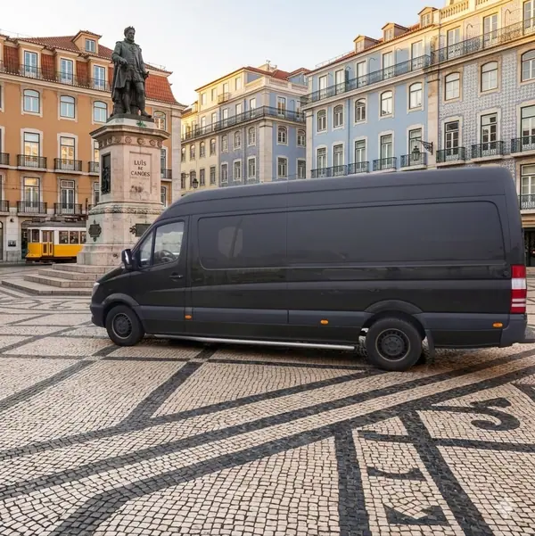 Mercedes-Benz Sprinter 2015 - 14500 EUR, 380000 km - AUTO.MOTO.pt - 380000km - foto 3 de 9
