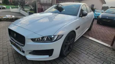 Jaguar XE 2016 - 17990 EUR, 220000 km - AUTO.MOTO.pt - 220000km - foto 4 de 12