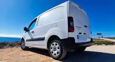 Peugeot e-Partner 2018 - 7950 EUR, 69000 km - 69000km - foto 6 de 7