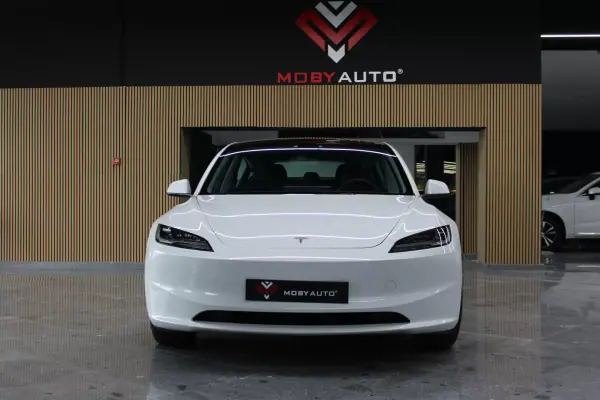 Tesla Model 3 2024 — foto 2 de 35