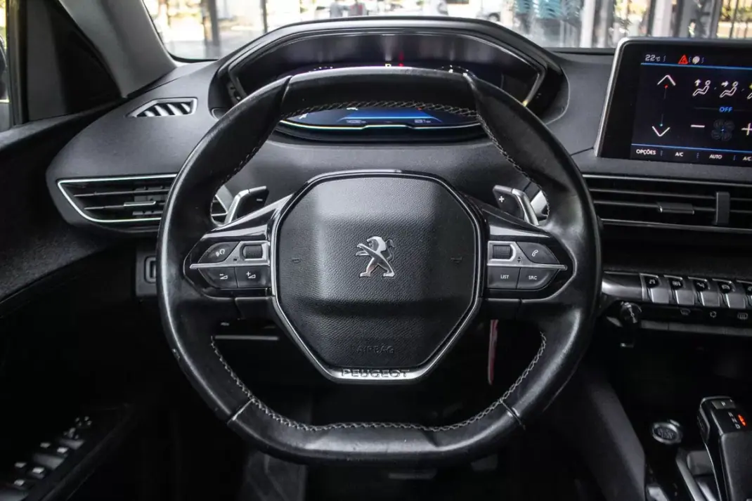 Peugeot 3008 2020 - 15450 EUR, 145082 km - 145082km - foto 13 de 39