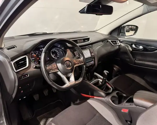 Nissan Qashqai 2019 - 18500 EUR, 131140 km - AUTO.MOTO.pt - 131140km - foto 35 de 48