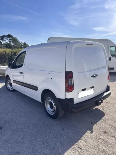 Citroën Berlingo 2016 - 7900 EUR, 235000 km - foto 3 de 9