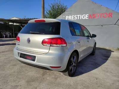 Volkswagen Golf 2012 - 11750 EUR, 153000 km - AUTO.MOTO.pt - 153000km - foto 8 de 19