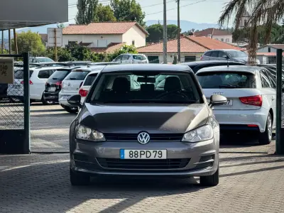Volkswagen Golf 2015 - 13800 EUR, 124900 km - AUTO.MOTO.pt - 124900km - foto 3 de 12