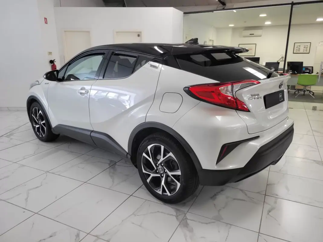 Toyota C-HR 2019 - 22950 EUR, 84605 km - 84605km - foto 11 de 29