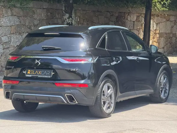 DS DS7 Crossback 2020 - 24000 EUR, 88000 km - AUTO.MOTO.pt - 88000km - foto 5 de 23