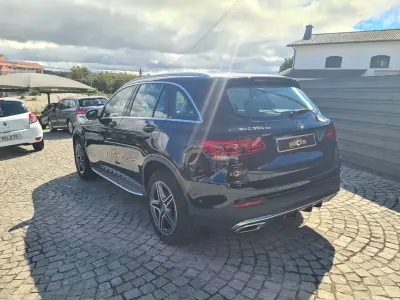 Mercedes-Benz GLC 300 2021 - 46990 EUR, 61000 km - AUTO.MOTO.pt - 61000km - foto 6 de 29