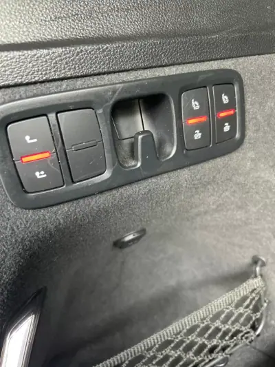 Audi Q7 2016 - 41000 EUR, 139000 km - AUTO.MOTO.pt - 139000km - foto 42 de 44