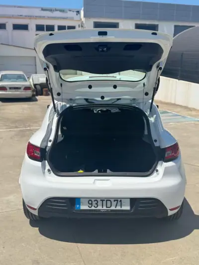 Renault CLIO 1.5DCI AC 2017 - 10455 EUR, 176000 km - AUTO.MOTO.pt - 176000km - foto 4 de 8