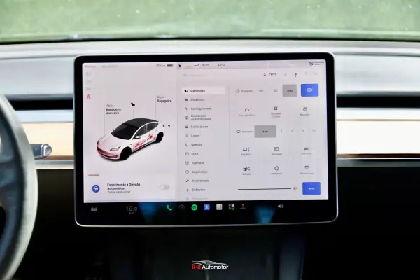 Tesla Model 3 2021 - 32400 EUR, 70000 km - AUTO.MOTO.pt - 70000km - foto 29 de 39
