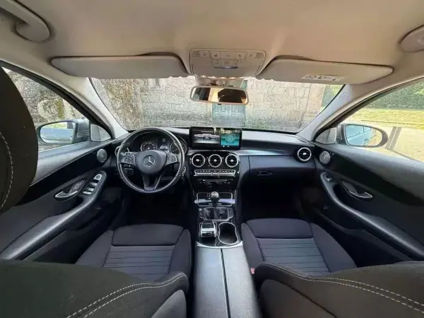 Mercedes-Benz C 220 2014 - 17999 EUR, 220000 km - AUTO.MOTO.pt - 220000km - foto 24 de 33