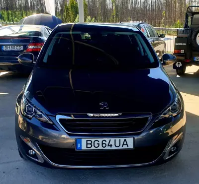 Peugeot 308 2016 - 10990 EUR, 162027 km - AUTO.MOTO.pt - 162027km - foto 2 de 43