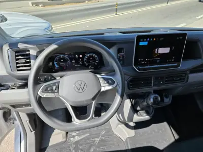 VW Crafter 2.0 TDI L3H3 IVA Dedutível 2025 - 29950 EUR, 61212 km - AUTO.MOTO.pt - 61212km - foto 6 de 10