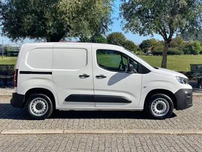 Peugeot Partner 2021 - 11400 EUR, 148000 km - 148000km - foto 5 de 32