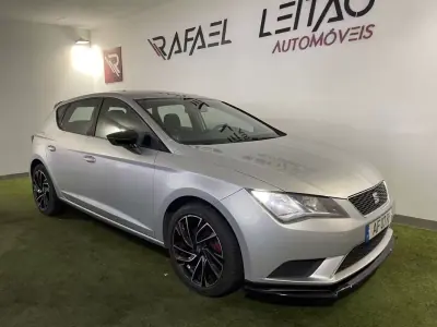 SEAT Leon 2013 - 8500 EUR, 258000 km - AUTO.MOTO.pt - 258000km - foto 11 de 27