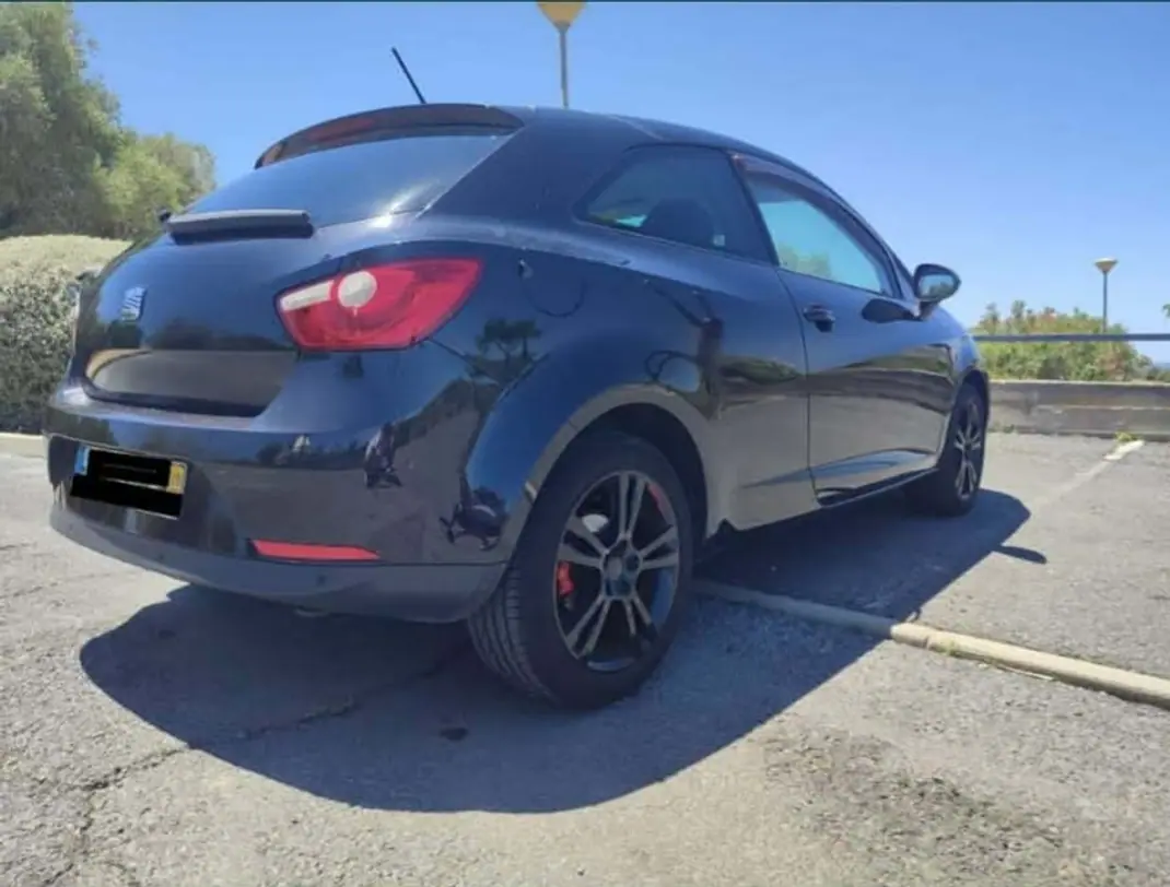 SEAT Ibiza 2009 - 4550 EUR, 182999 km - AUTO.MOTO.pt - 182999km - foto 4 de 6