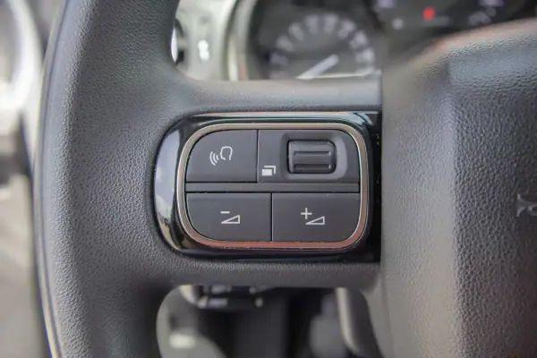 Citroën C3 2022 - 13700 EUR, 55496 km - AUTO.MOTO.pt - 55496km - foto 25 de 32