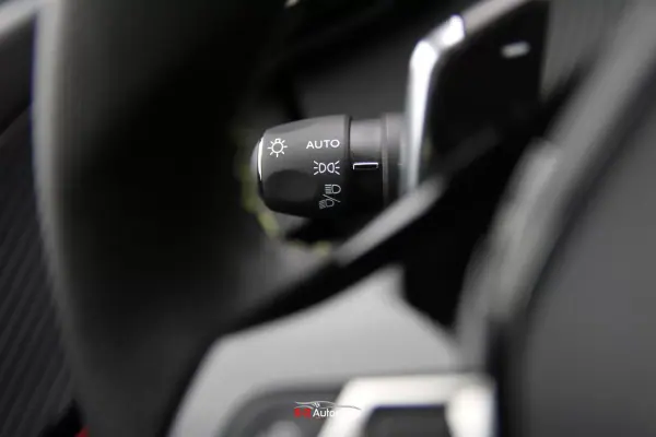 Peugeot 2008 2023 - 23900 EUR, 52000 km - AUTO.MOTO.pt - 52000km - foto 39 de 48