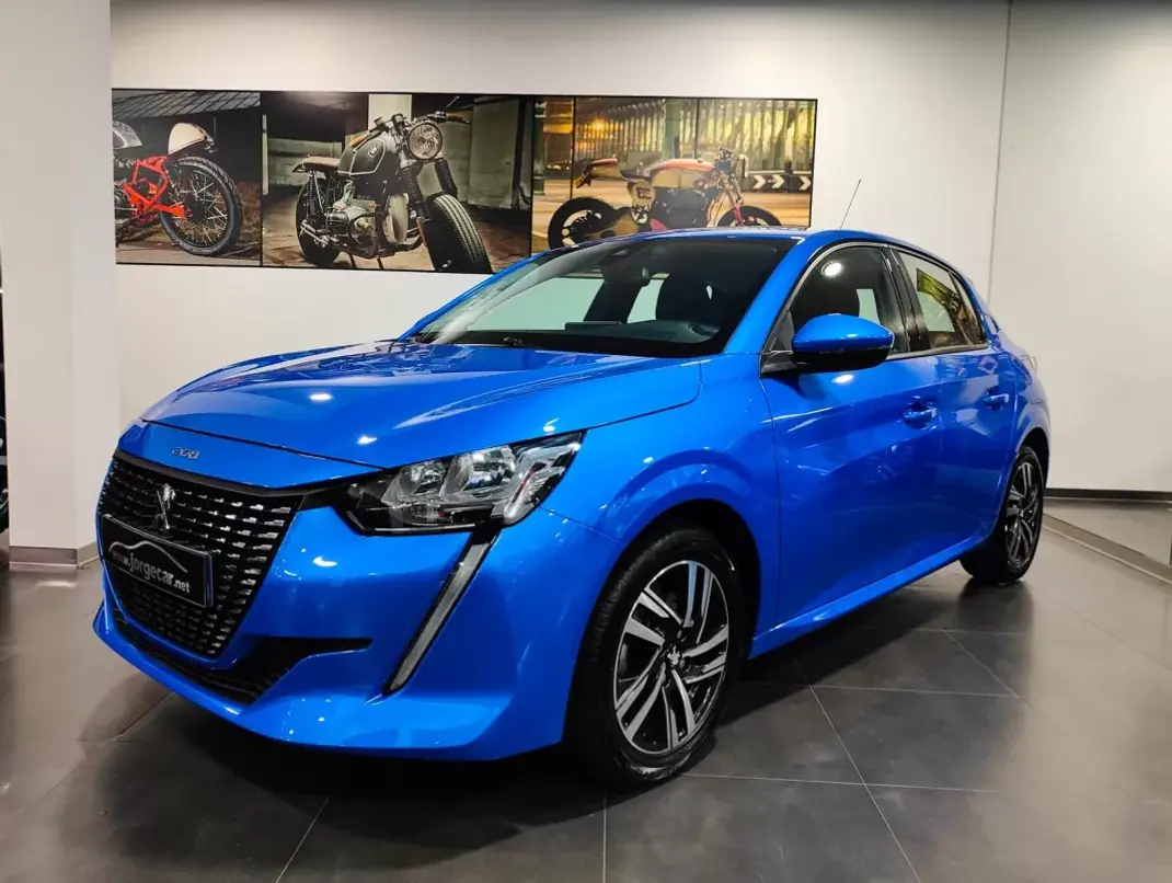 Peugeot 208 2019 - 14500 EUR, 90000 km - AUTO.MOTO.pt - 90000km - foto 1 de 60