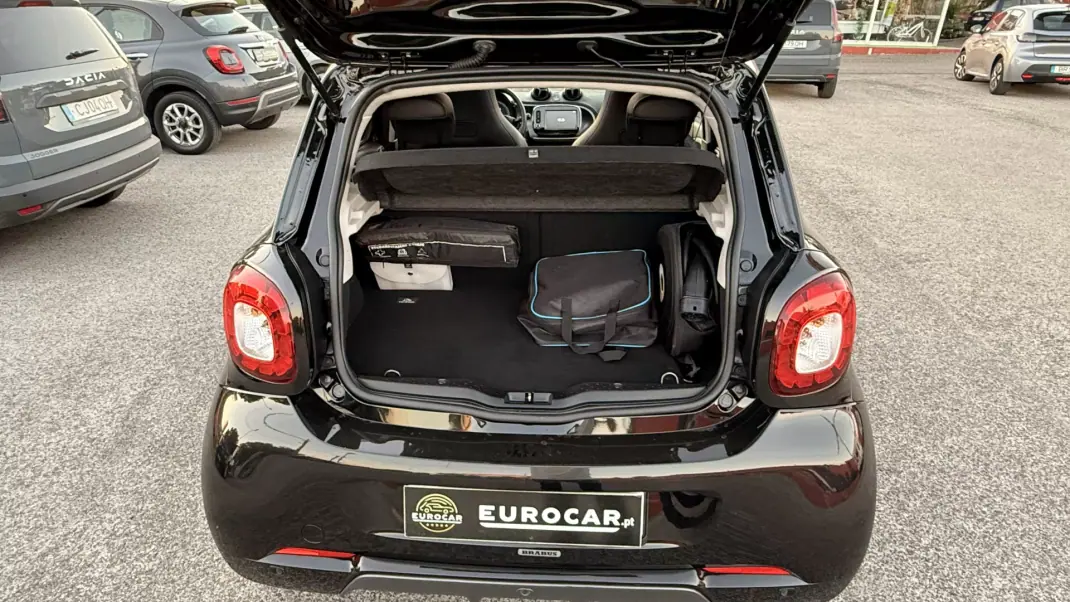 Smart ForFour 2019 - 14900 EUR, 32900 km - 32900km - foto 23 de 66