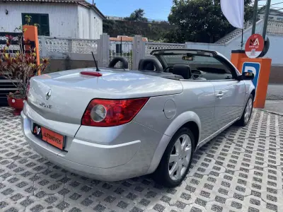 Renault Mégane Cabrio 2008 - 6950 EUR, 255883 km - AUTO.MOTO.pt - 255883km - foto 7 de 12