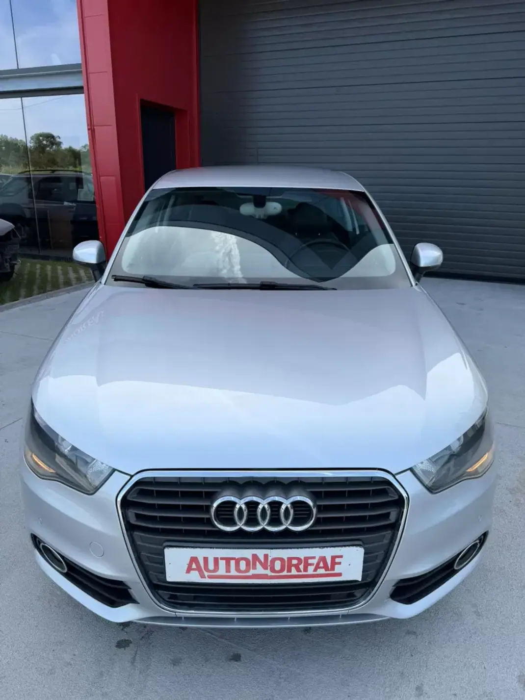 Audi A1 2012 - 10000 EUR, 252568 km - 252568km - foto 3 de 17