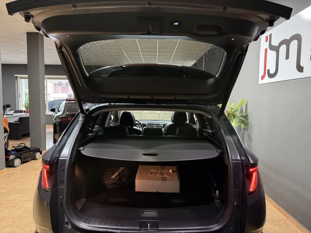 Hyundai Tucson 2022 - 19990 EUR, 208987 km - AUTO.MOTO.pt - 208987km - foto 19 de 19