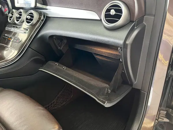 Mercedes-Benz GLC 220 2017 - 34800 EUR, 155000 km - AUTO.MOTO.pt - 155000km - foto 16 de 25
