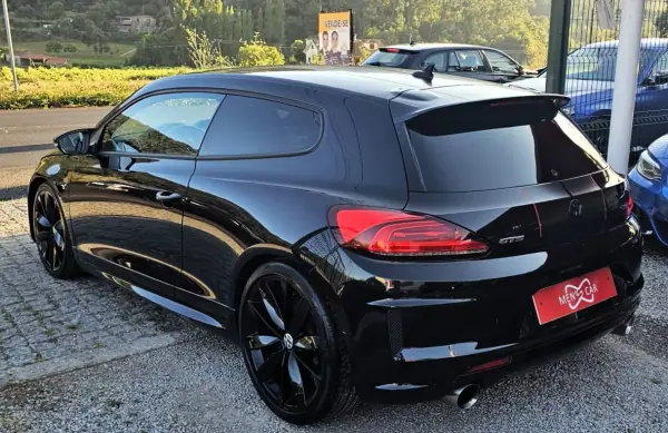 Volkswagen Scirocco 2015 - 25000 EUR, 125000 km - AUTO.MOTO.pt - 125000km - foto 26 de 28