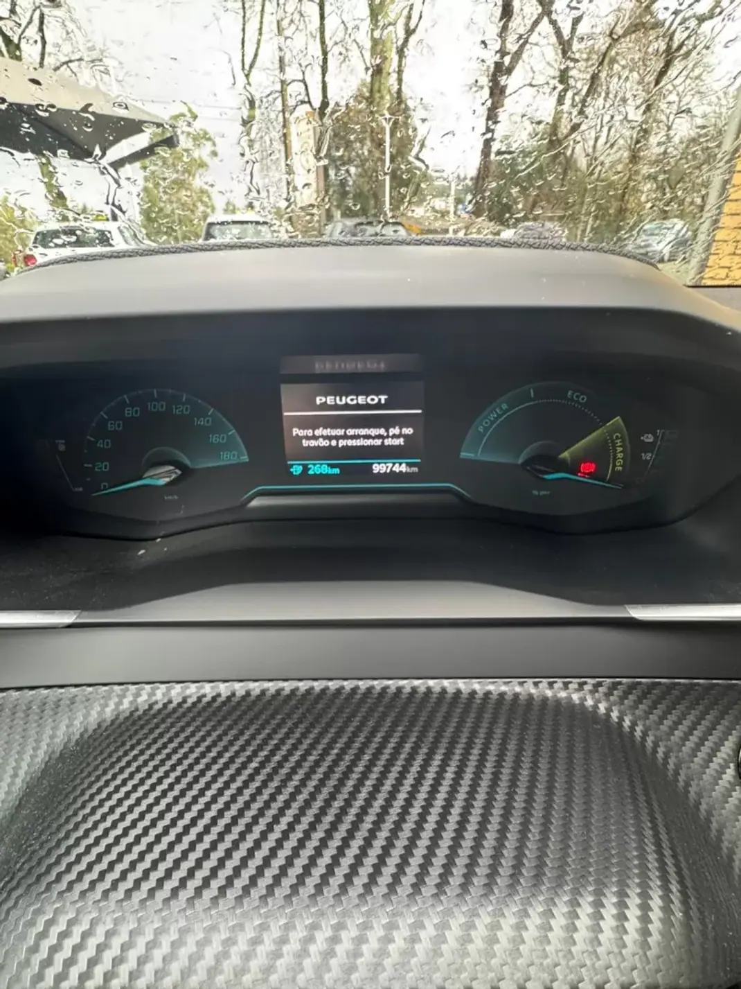 Peugeot e-208 2020 - 15000 EUR, 99692 km - AUTO.MOTO.pt - 99692km - foto 16 de 20