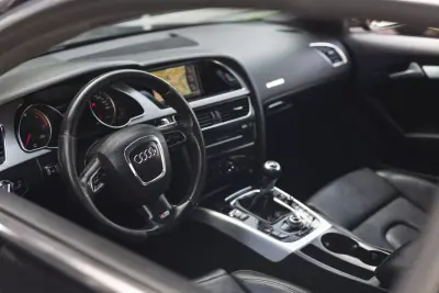 Audi A5 2012 - 18900 EUR, 209124 km - AUTO.MOTO.pt - 209124km - foto 18 de 30