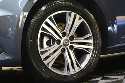 Renault Mégane Sport Tourer 2022 - 15900 EUR, 141000 km - AUTO.MOTO.pt - 141000km - foto 3 de 30